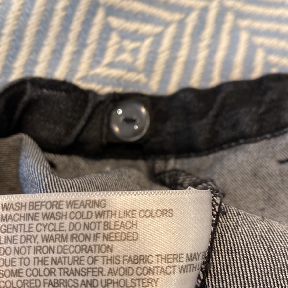 Kardashian Kids Boys Jeans Size 5T - Picture 9 of 12